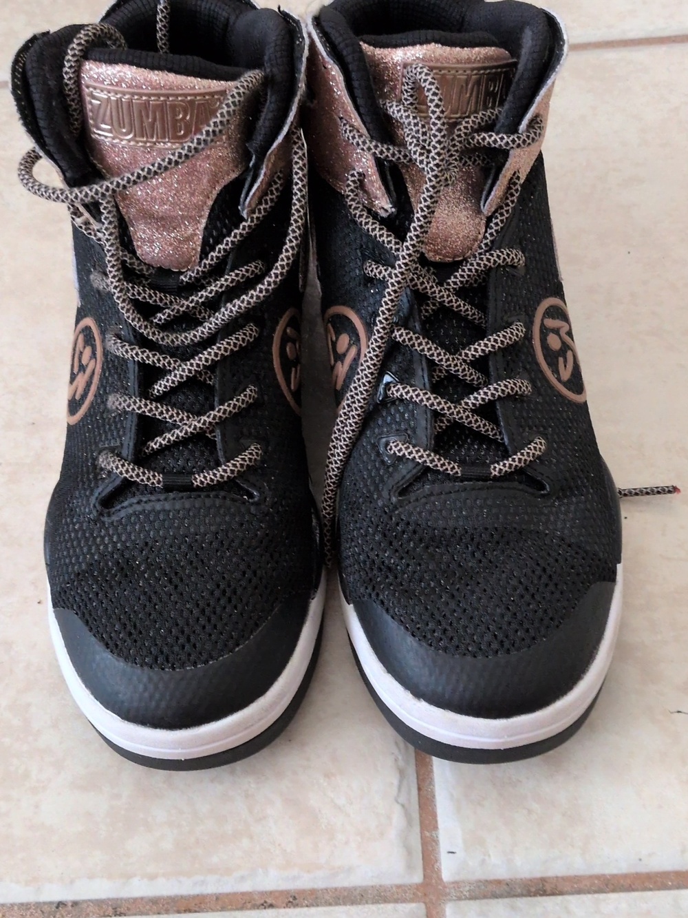 Zumba Air Shimmer Black & Rose Gold Sneakers Size 10 - Picture 3 of 8